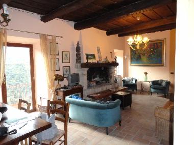 Maison de vacances /en/au Cottanello (Rieti)ou appartement ou maison de vacances
