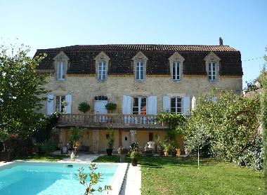 Maison de vacances /en/au castelfranc (Lot)ou appartement ou maison de vacances