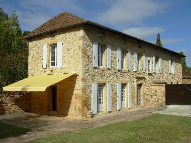 Maison de vacances �/en/au Frayssinet le gelat (Lot)ou appartement ou maison de vacances