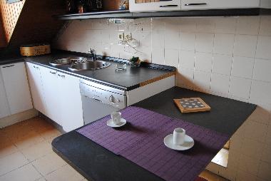Cuisine avec petit coin repas