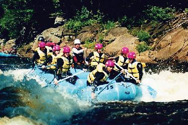 Maison de vacances �/en/au Saint-Scholastique (Quebec)ou appartement ou maison de vacances