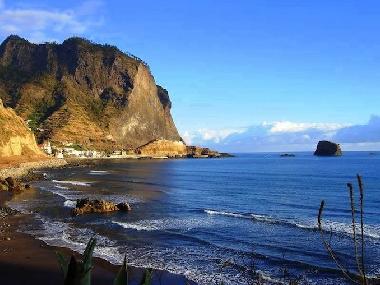 Appartement de vacances /en/au Porto da Cruz (Madeira)ou appartement ou maison de vacances