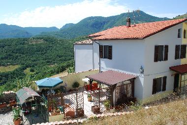 Maison de vacances �/en/au Fabriano (Ancona)ou appartement ou maison de vacances