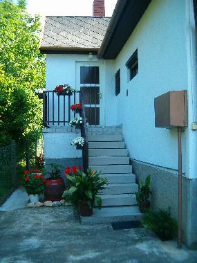 Maison de vacances �/en/au Balatonkereszt�r (Somogy)ou appartement ou maison de vacances