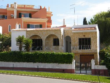 Villa /en/au Alvor (Algarve)ou appartement ou maison de vacances