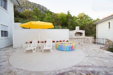 Villa �/en/au Zagradje (Mont�n�gro)ou appartement ou maison de vacances