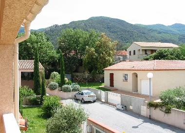 Vue sur les Alb�res depuis le balcon