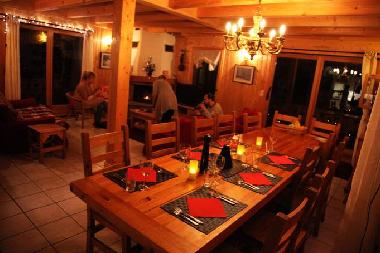 Chambre avec petit djeuner /en/au Montriond,  Morzine  (Aveyron)ou appartement ou maison de vacances