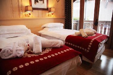 Chambre avec petit djeuner /en/au Montriond,  Morzine  (Aveyron)ou appartement ou maison de vacances