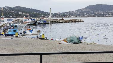 Villa /en/au ANAVISSOS (Attiki)ou appartement ou maison de vacances