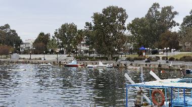 Villa /en/au ANAVISSOS (Attiki)ou appartement ou maison de vacances