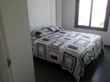 Chambre  coucher avec lit pour 2 personnes (sans draps de lit)