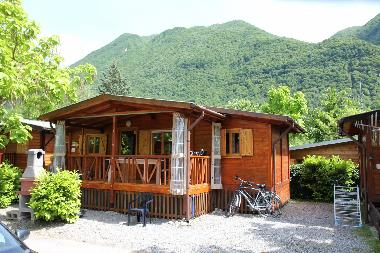 Chalet �/en/au porlezza (Como)ou appartement ou maison de vacances