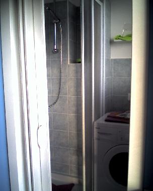 douche et machine a laver