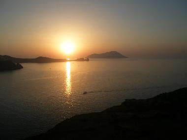 Maison de vacances /en/au MILOS (Kyklades)ou appartement ou maison de vacances