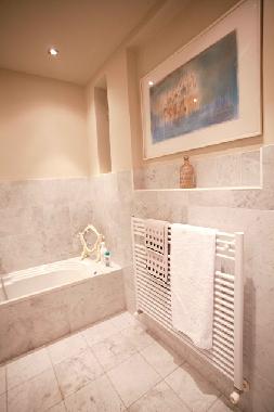 Chambre avec petit d�jeuner �/en/au Torino (Torino)ou appartement ou maison de vacances