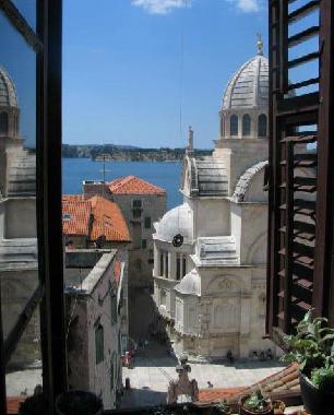 Appartement de vacances /en/au ibenik (Sibensko-Kninska)ou appartement ou maison de vacances