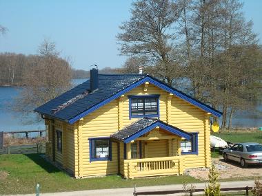 Maison de vacances /en/au Dmmer (Mecklenburgische Seenplatte)ou appartement ou maison de vacances