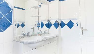 Appartement de vacances �/en/au nice (Alpes-Maritimes)ou appartement ou maison de vacances