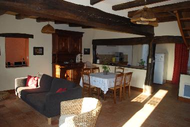 Maison de vacances �/en/au St Pierre Montlimart  (Maine-et-Loire)ou appartement ou maison de vacances