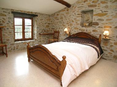 Maison de vacances �/en/au St Pierre Montlimart  (Maine-et-Loire)ou appartement ou maison de vacances