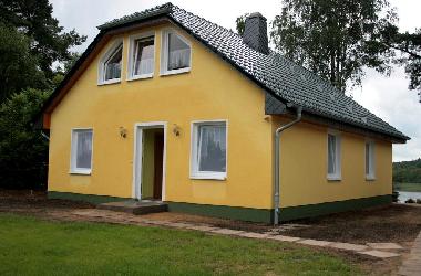 Maison de vacances /en/au Retzow/Kastaven (Uckermark)ou appartement ou maison de vacances