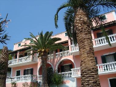 Chambre avec petit djeuner /en/au Gardeno (Kerkyra)ou appartement ou maison de vacances