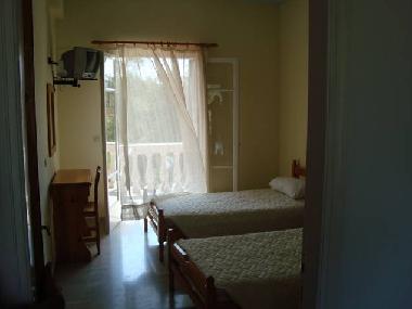 Chambre avec petit djeuner /en/au Gardeno (Kerkyra)ou appartement ou maison de vacances