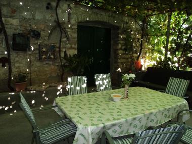 Maison de vacances �/en/au Grohote (Splitsko-Dalmatinska)ou appartement ou maison de vacances