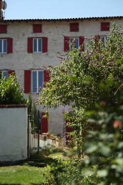 Chambre avec petit djeuner /en/au Ste Colombe sur l´Hers (Aude)ou appartement ou maison de vacances