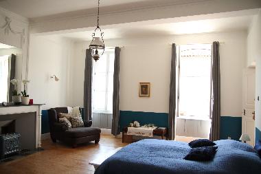 Chambre avec petit djeuner /en/au Ste Colombe sur l´Hers (Aude)ou appartement ou maison de vacances