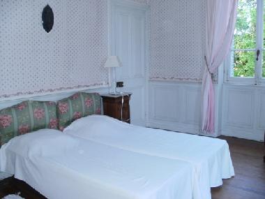 Palais / Chteau /en/au Les Halles (Rhne)ou appartement ou maison de vacances