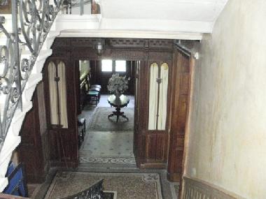 Palais / Chteau /en/au Les Halles (Rhne)ou appartement ou maison de vacances