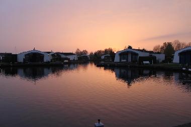 Chalet /en/au Lemmer (Friesland)ou appartement ou maison de vacances