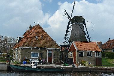 Chalet /en/au Lemmer (Friesland)ou appartement ou maison de vacances