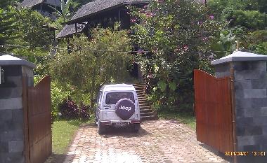Maison de vacances �/en/au Bedugul (Bali)ou appartement ou maison de vacances
