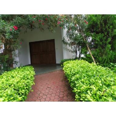 Appartement de vacances �/en/au lom� (Lome)ou appartement ou maison de vacances