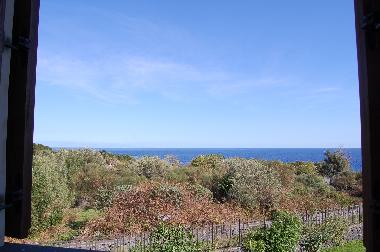 vue sur la mer depuis la fentre