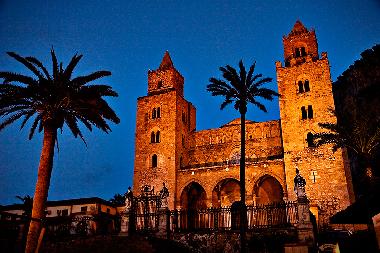 Villa �/en/au CAMPOFELICE DI ROCCELLA (Palermo)ou appartement ou maison de vacances