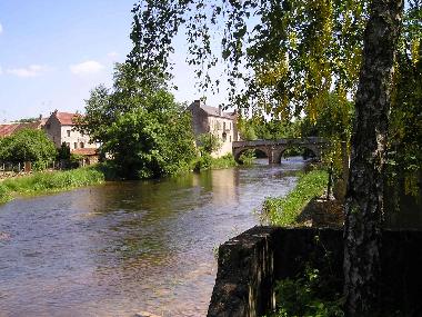 Maison de vacances �/en/au V�zelay (Yonne)ou appartement ou maison de vacances