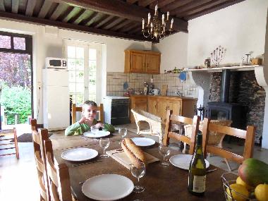 Maison de vacances �/en/au V�zelay (Yonne)ou appartement ou maison de vacances