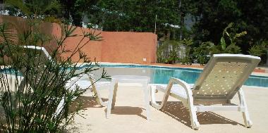 Farniente au bord de la piscine �