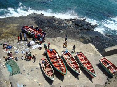 Chambre avec petit d�jeuner �/en/au Ponta do Sol (Ribeira Grande)ou appartement ou maison de vacances