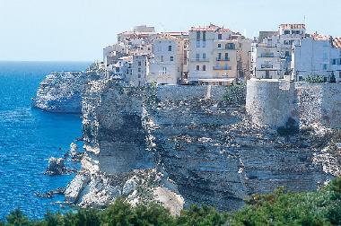 Villa �/en/au 20169 (Corse-du-Sud)ou appartement ou maison de vacances