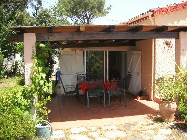 Maison de vacances �/en/au Ghisonaccia (Haute-Corse)ou appartement ou maison de vacances