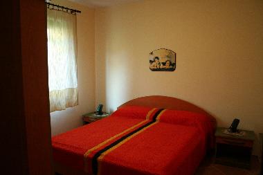 Maison de vacances /en/au cefal(campofelice di roccella) (Palermo)ou appartement ou maison de vacances