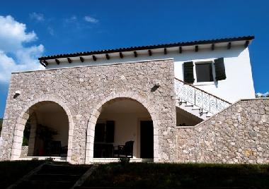 Villa /en/au Boljun (Istarska)ou appartement ou maison de vacances