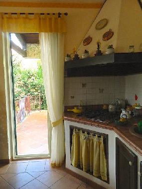 Maison de vacances /en/au Campofelice di Roccella (Palermo)ou appartement ou maison de vacances