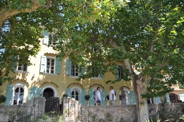 Maison de vacances �/en/au Aups (Var)ou appartement ou maison de vacances