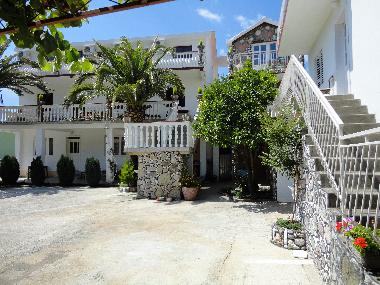 Maison de vacances �/en/au Budva (Mont�n�gro)ou appartement ou maison de vacances